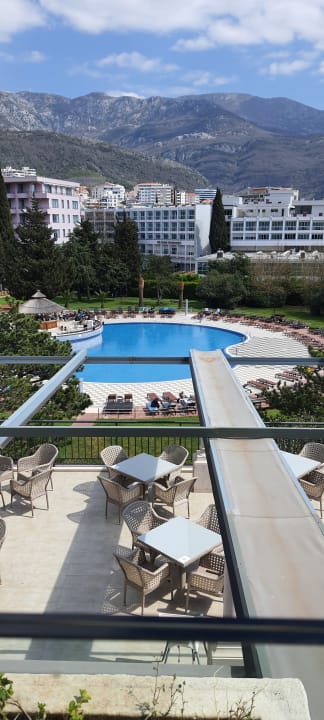 Pool Iberostar Waves Bellevue