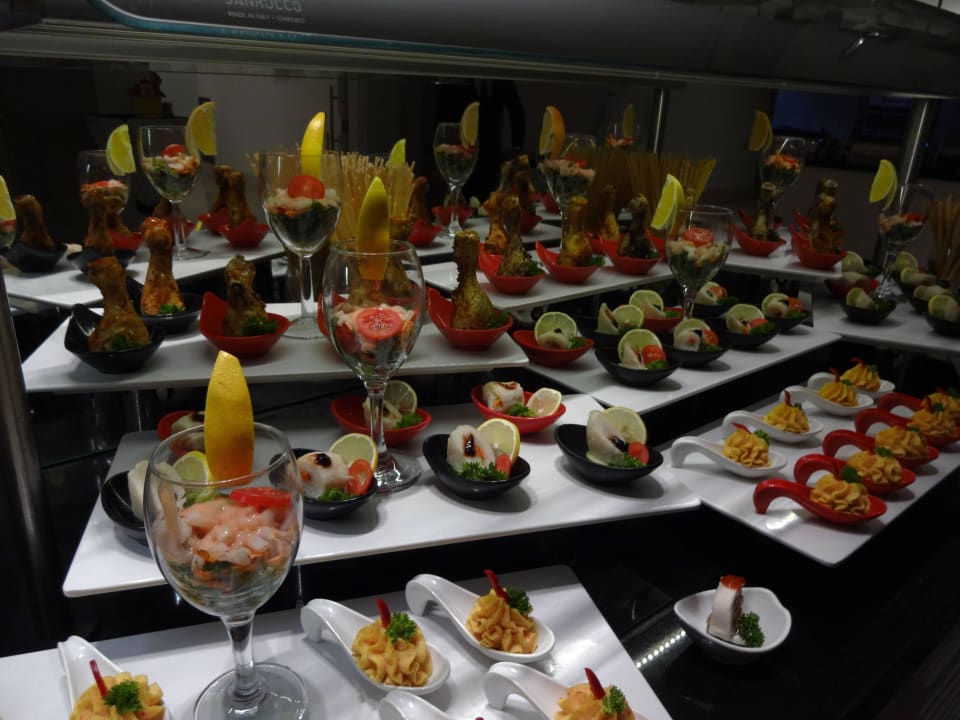 Das Glas ist mir Well Palace Side