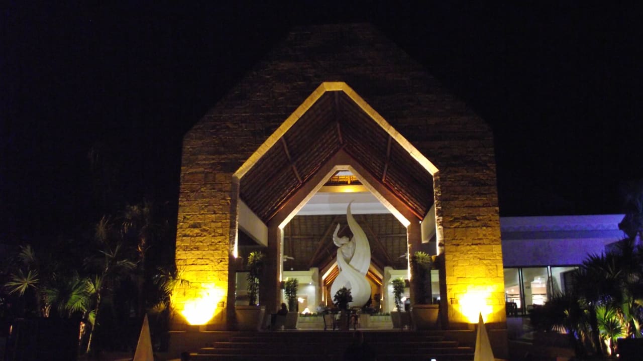Eingang Lobby vom Pool Bahia Principe Luxury Akumal