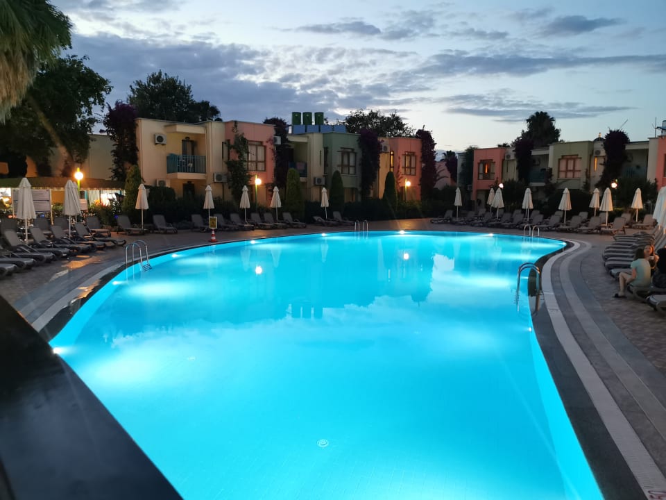 Pool VONRESORT Golden Beach