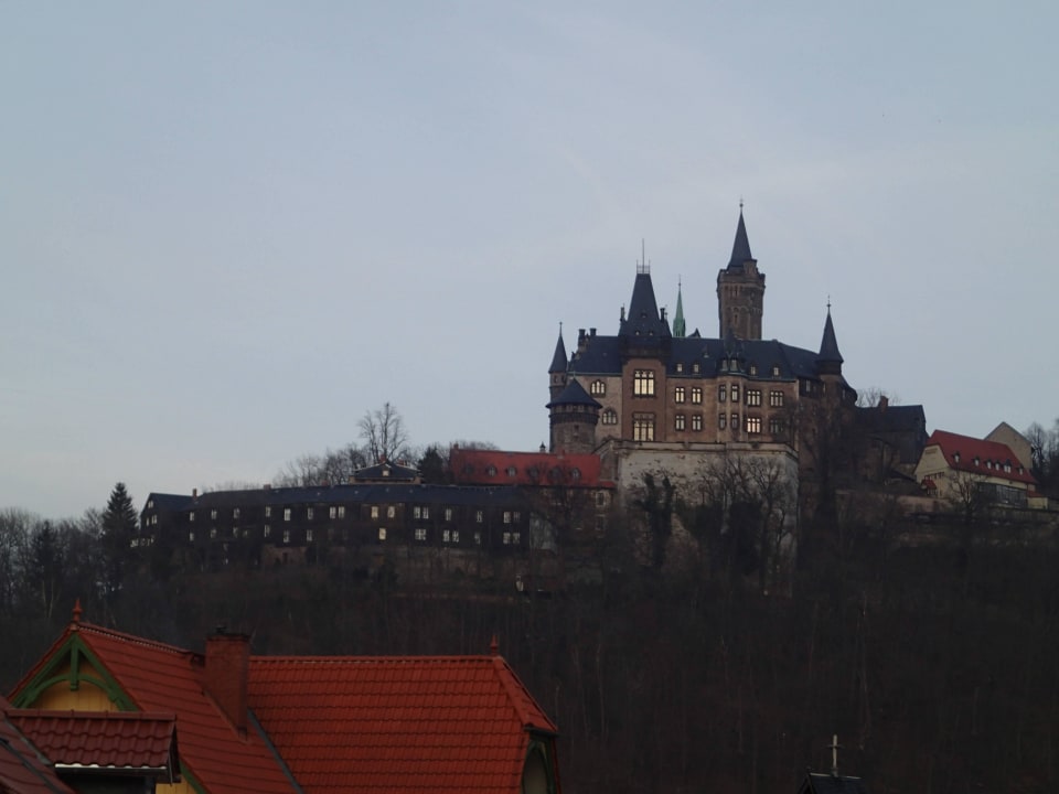 Blick zum Schloss Wernigerode REGIOHOTEL Schanzenhaus Wernigerode