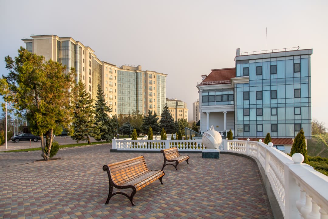 Außenansicht KADORR Hotel Resort & Spa Odessa