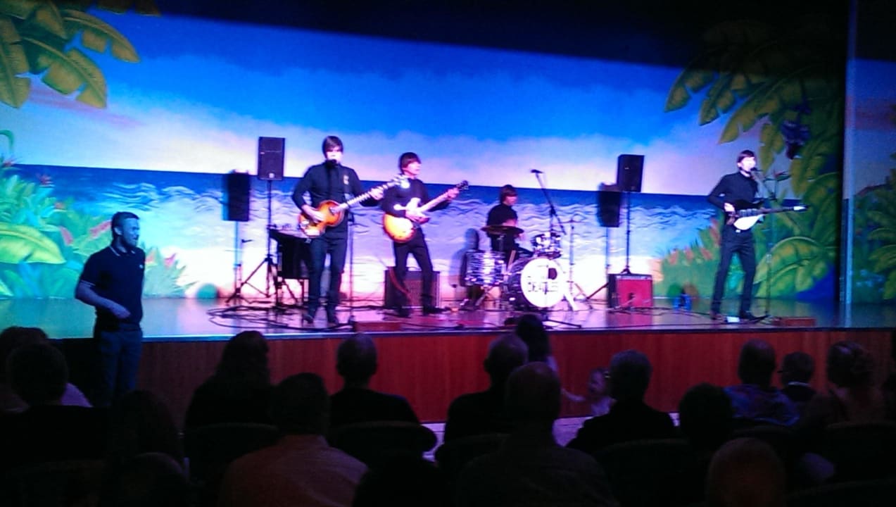 Animation Beatles - Abendprogramm Bahia Principe Sunlight Costa Adeje