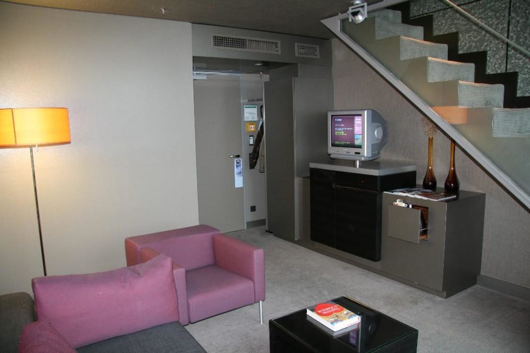 Dorint Sofitel Bayernpost, Juniorsuite Nr. 812 Sofitel Munich Bayerpost Hotel