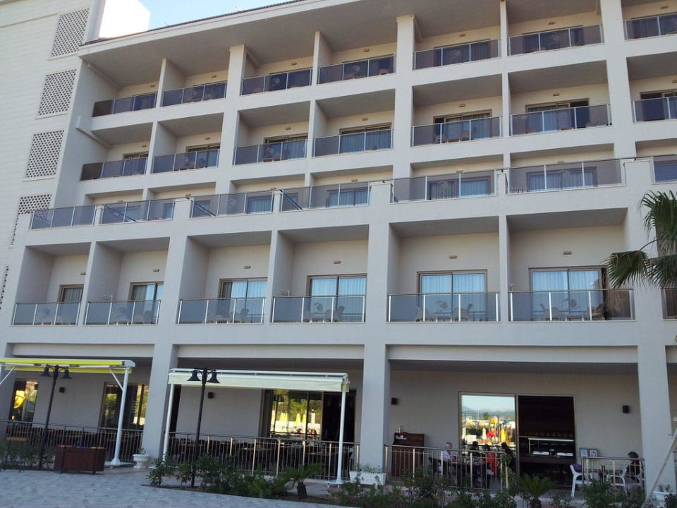 Ansicht vom Pool - Gebäudeteil links Seher Sun Palace Resort & Spa