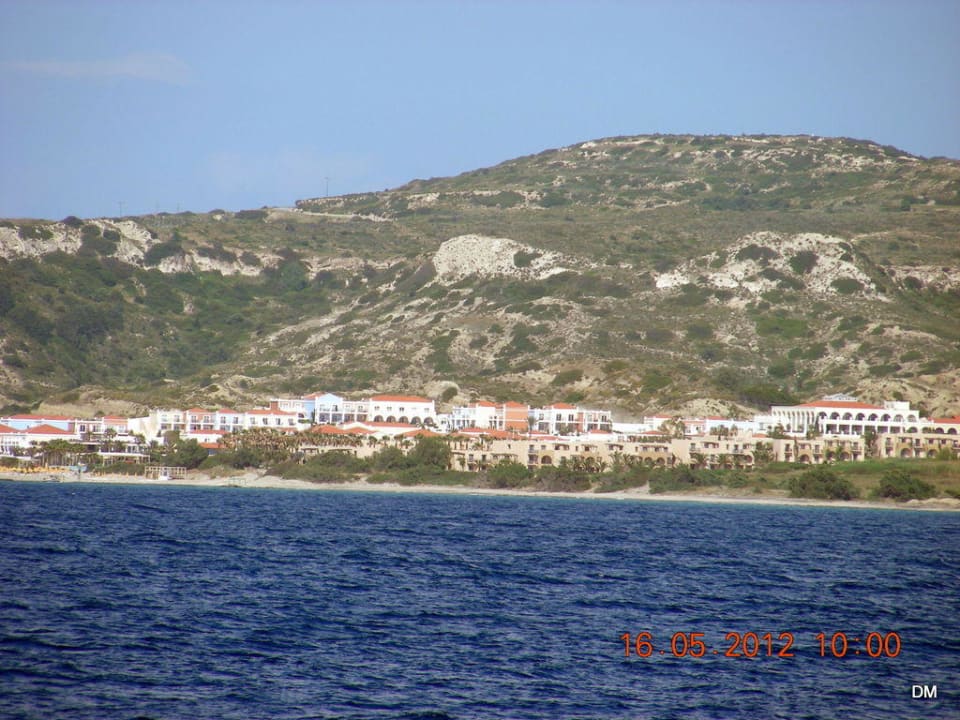 Hotelanlage und Clubhotel vom Meer aus Porto Bello Royal