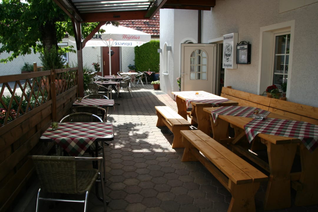 Biergarten Hotel Fausel