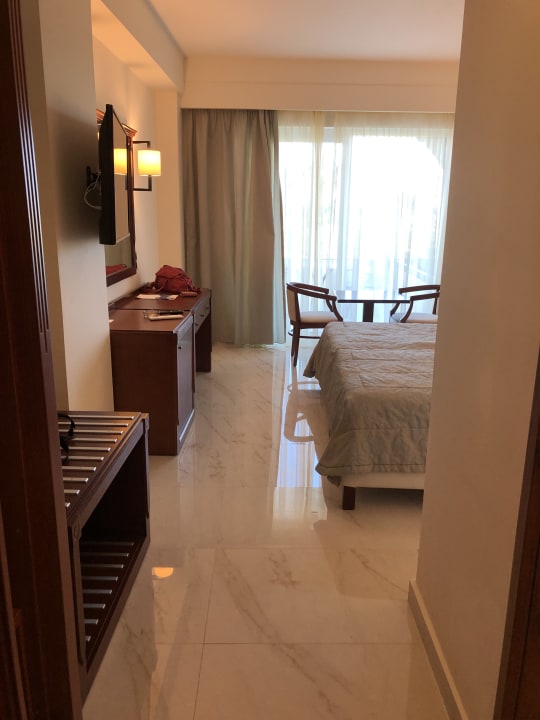 Zimmer Vantaris Palace