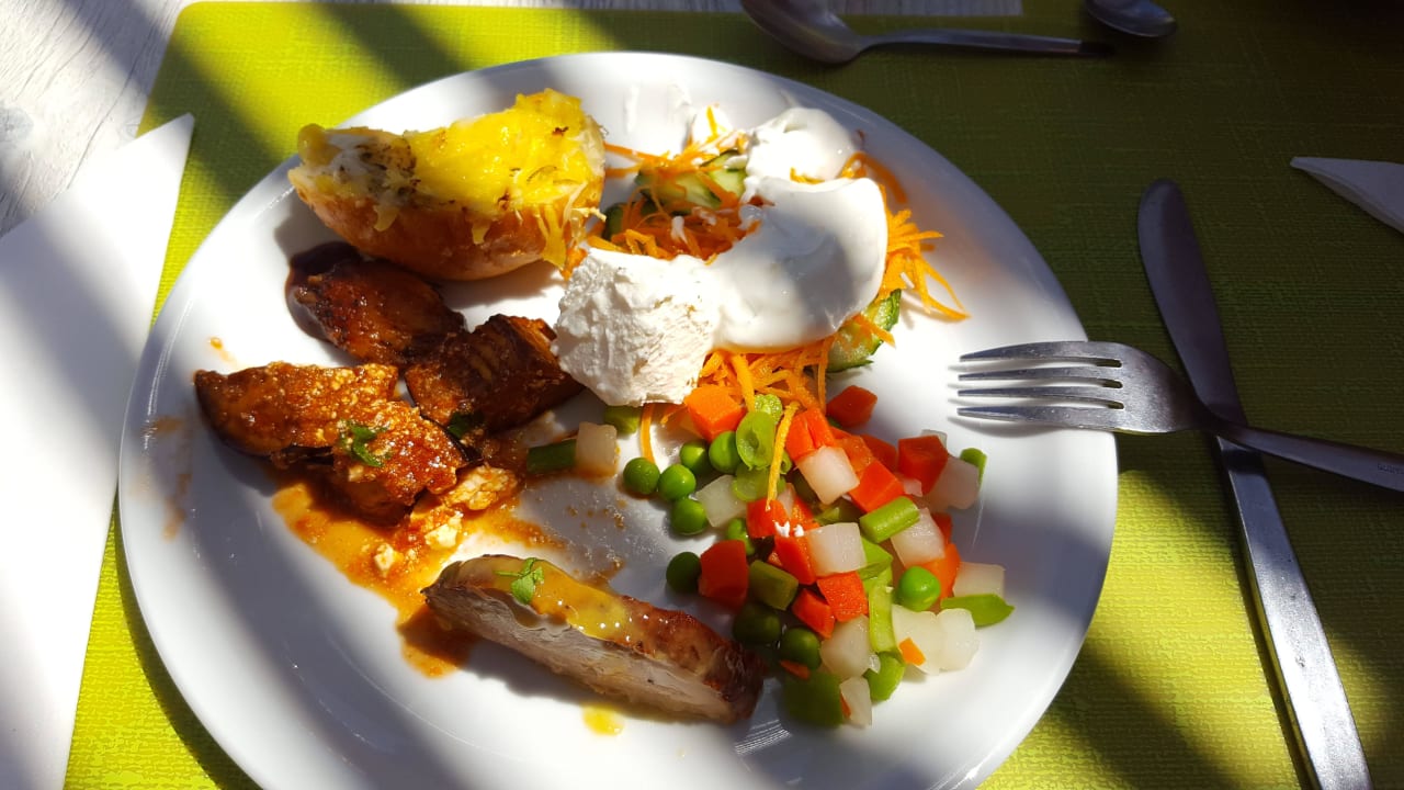 Mittagessen Apollon Hotel