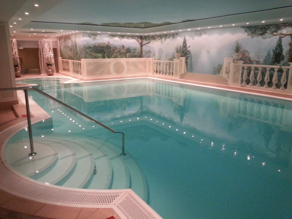 Pool Hotel Palace Berlin