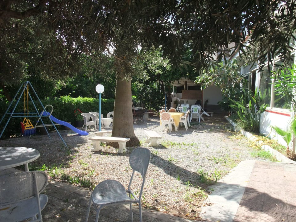 Vor dem Hotel Hotel Umberto