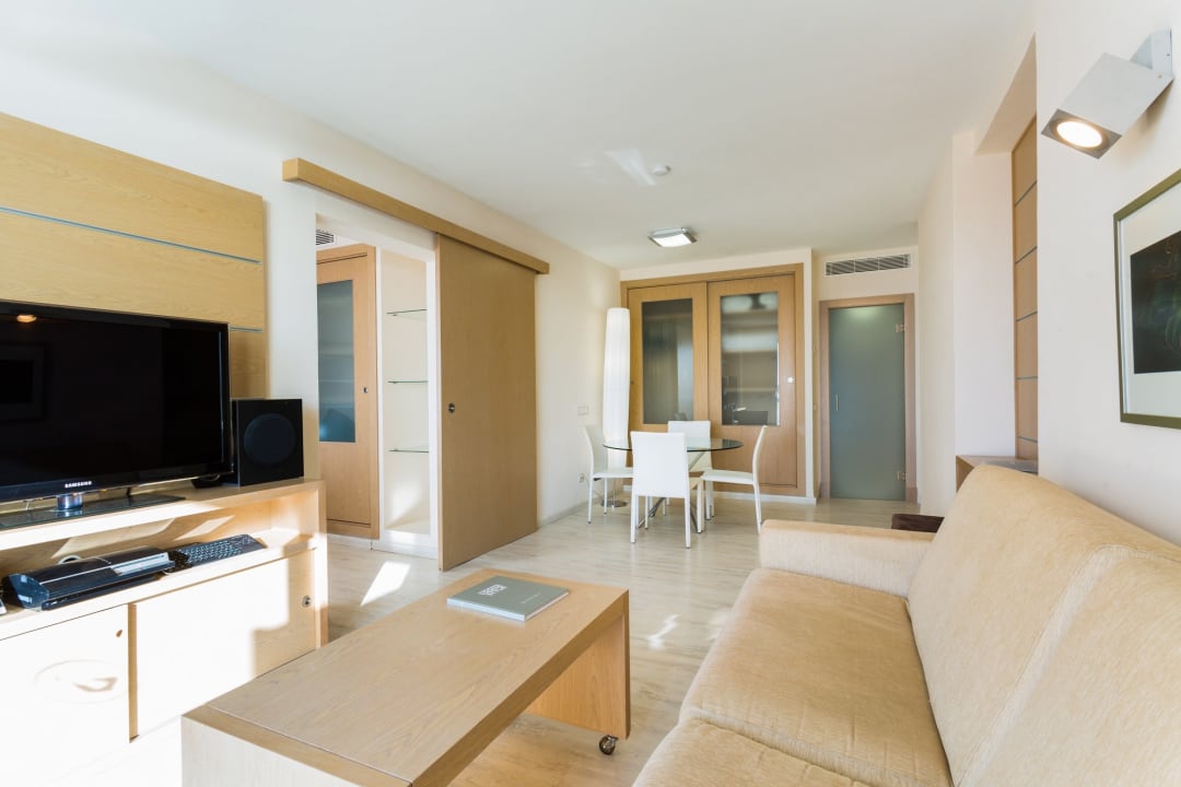 Zimmer Sirenis Seaview Country Club