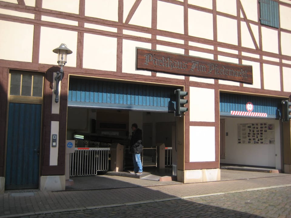 Vollautomatisches Parkhaus "Am Pferdemarkt" ZUM LÖWEN Design Hotel Resort und Spa