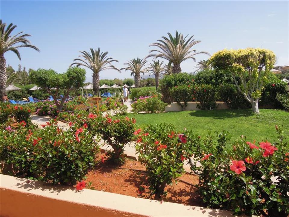 Gartenanlage Anissa Beach & Village