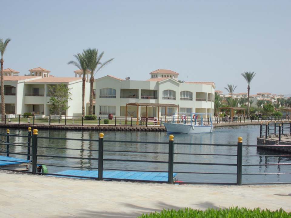 Die Lagune Richtung 3000er Block Pickalbatros Dana Beach Resort - Hurghada