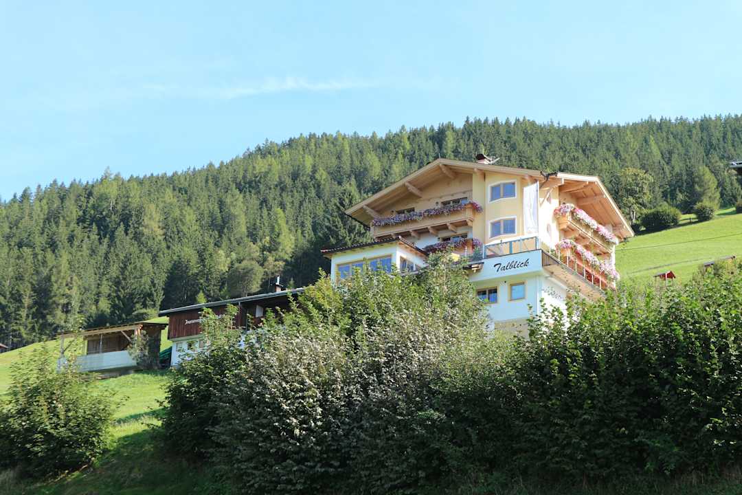 Außenansicht Almgasthof Talblick