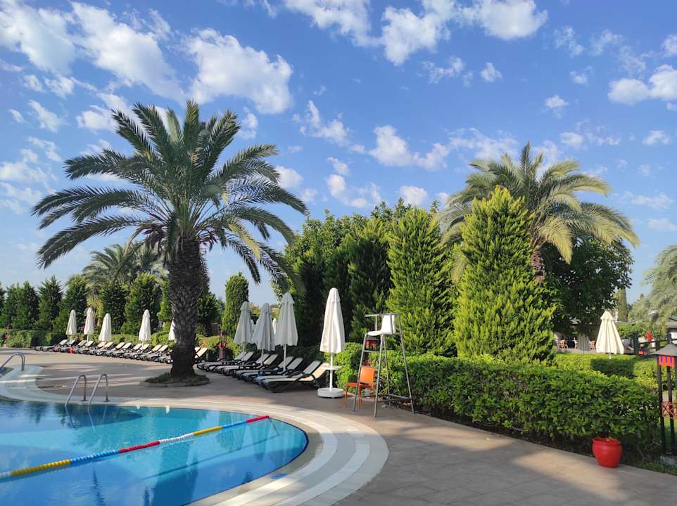 Gartenanlage Limak Lara Deluxe Hotel & Resort