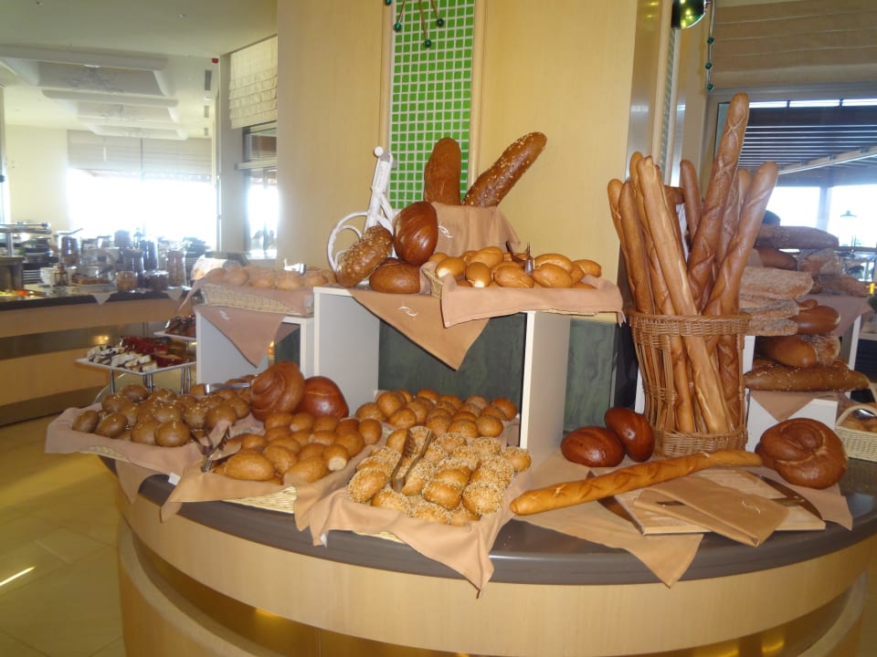 Sehr gutes frisches Brot Elysium Resort & Spa Hotel