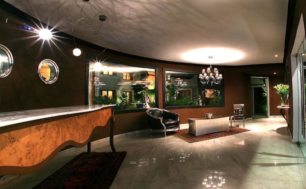 Front desk  Hotel Mosquito Blue
