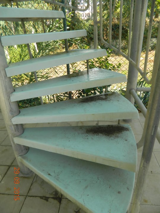 Verdreckte Rutschtreppen Top Hotel