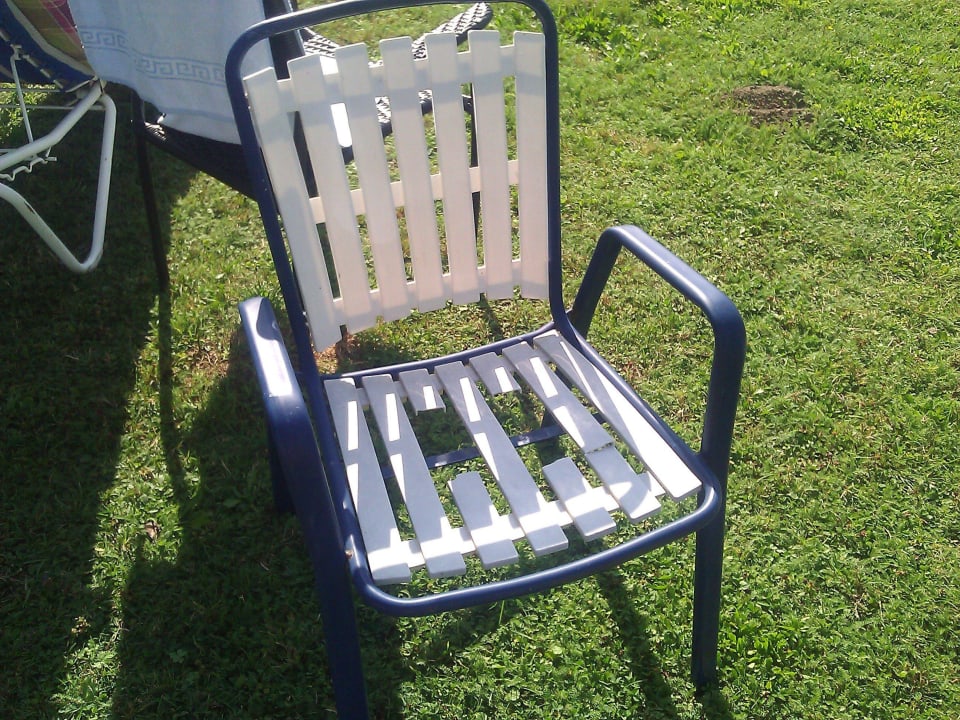 Sessel am Pool Hotel Lorenzihof