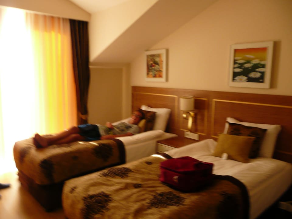 Kinderzimmer im Familienzimmer Diamond Excellence Resort & Spa