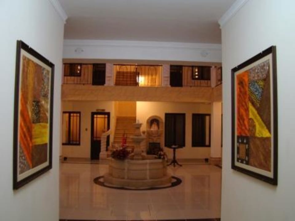 Ingreso Hostal Patrimonio