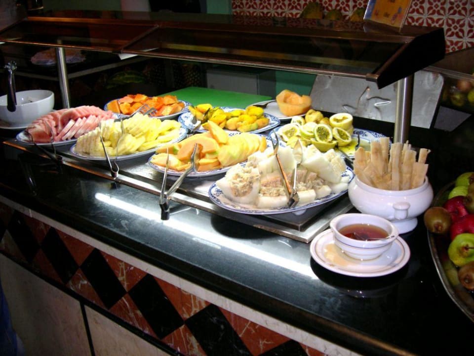 Buffet Iberostar Waves Costa Dorada