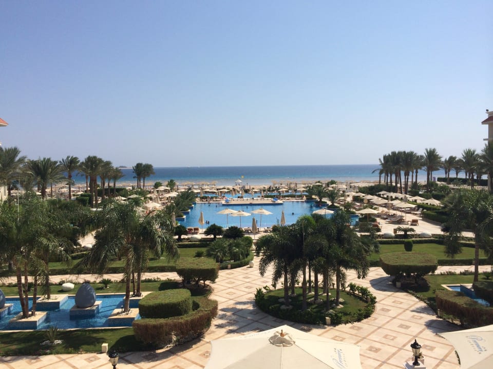 Ausblick vom Balkon des Eingangsbereiches Premier Le Reve Hotel & Spa