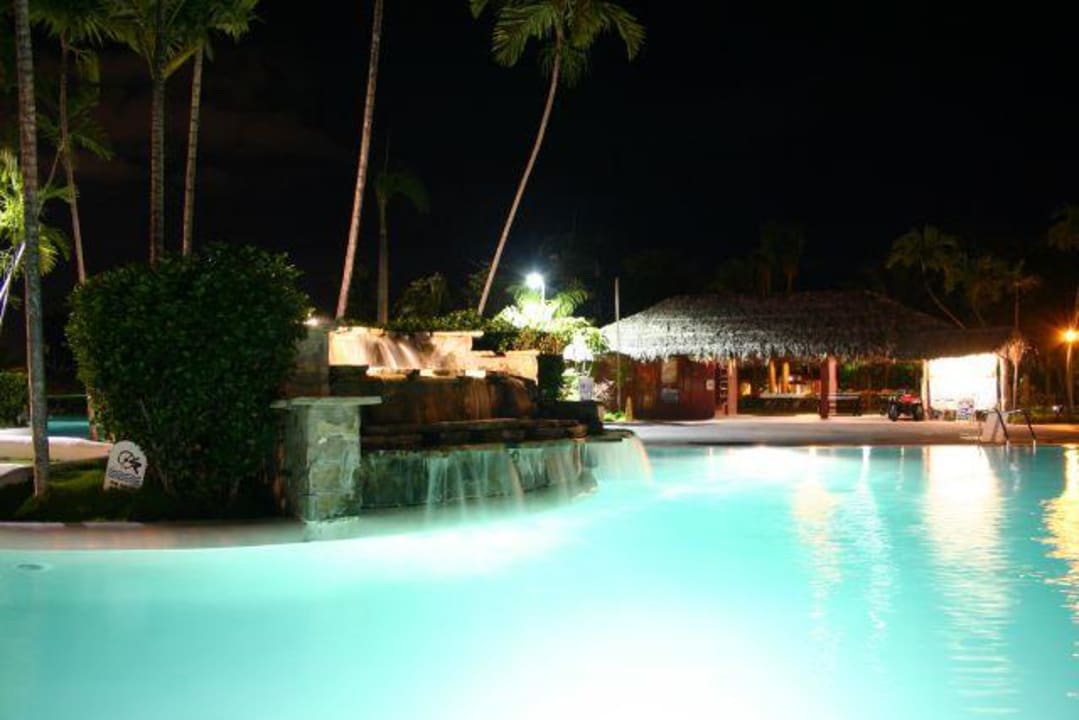 Parkanlage bei Nacht Marien Puerto Plata