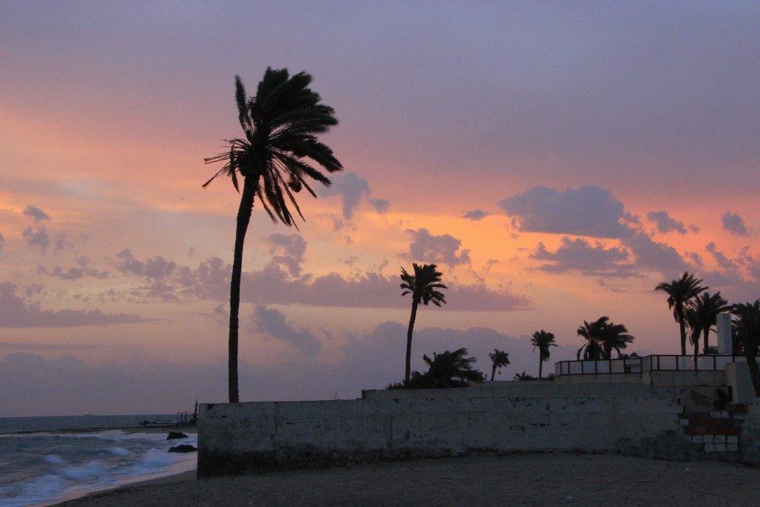 Früh morgens am Ende des Hotelstrandes Zita Beach Resort