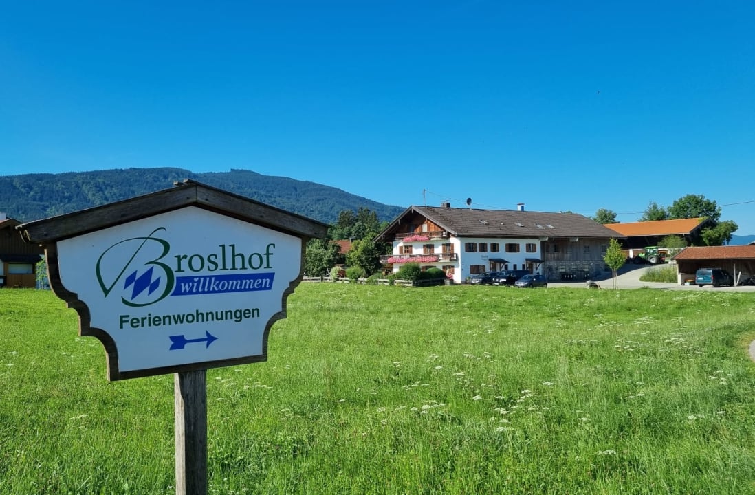 Außenansicht Broslhof