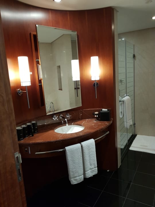 Strand Hotel Jumeirah Emirates Towers