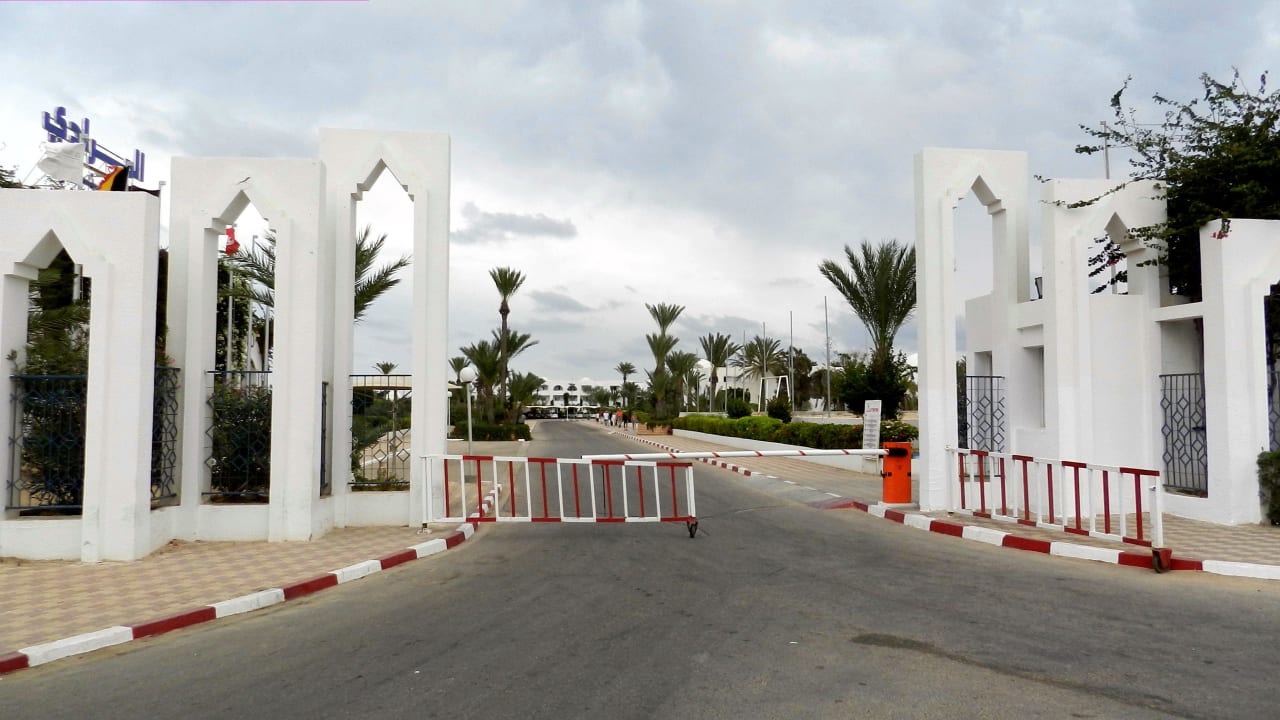 Zufahrt Hotel El Mouradi Djerba Menzel