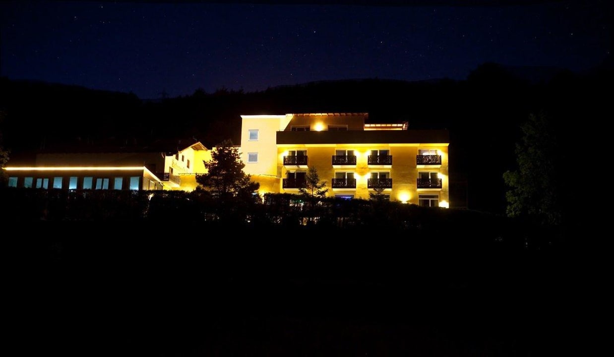 Außenansicht bei Nacht Kuschelhotel Zeman