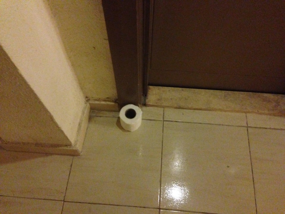 Toilettenpapierlieferung nach 2 Tagen Hotel Aqua Fun