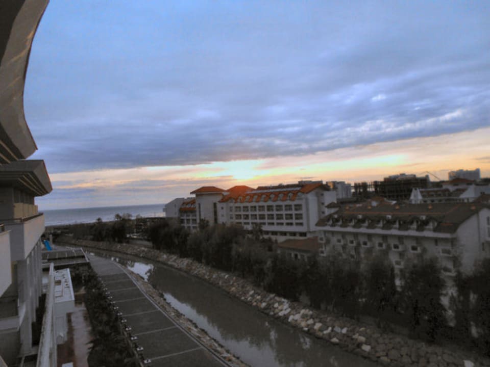 Sonnenuntergang Sunis Evren Beach Resort Hotel & Spa