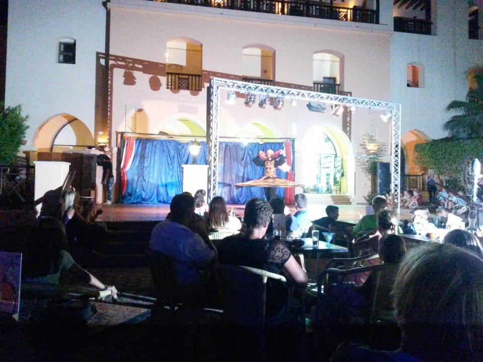 Bühne der Shishabar Jaz Makadi Saraya Resort