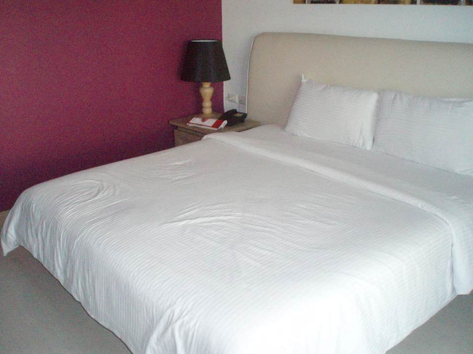 2m Bett Hotel Navalai River Resort