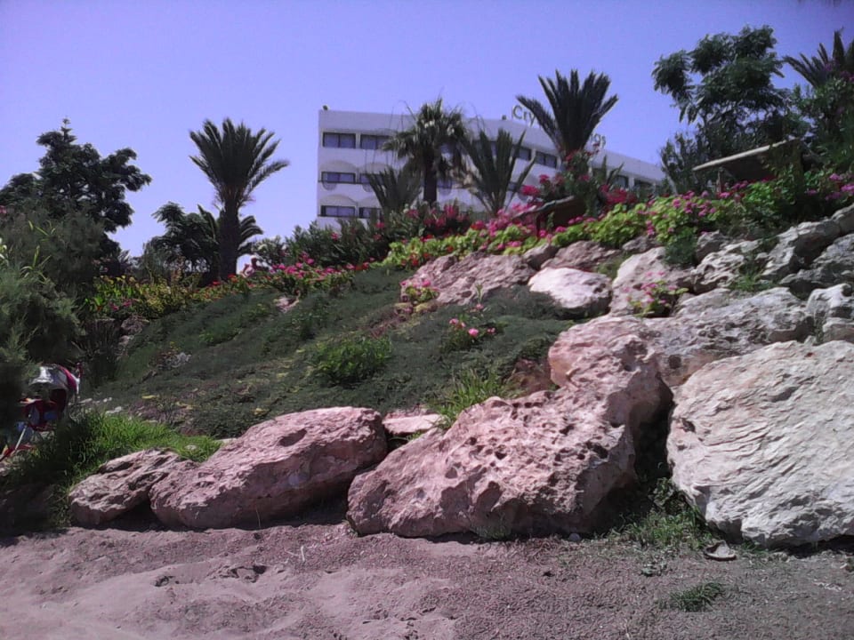 Strand Crystal Springs Beach Hotel