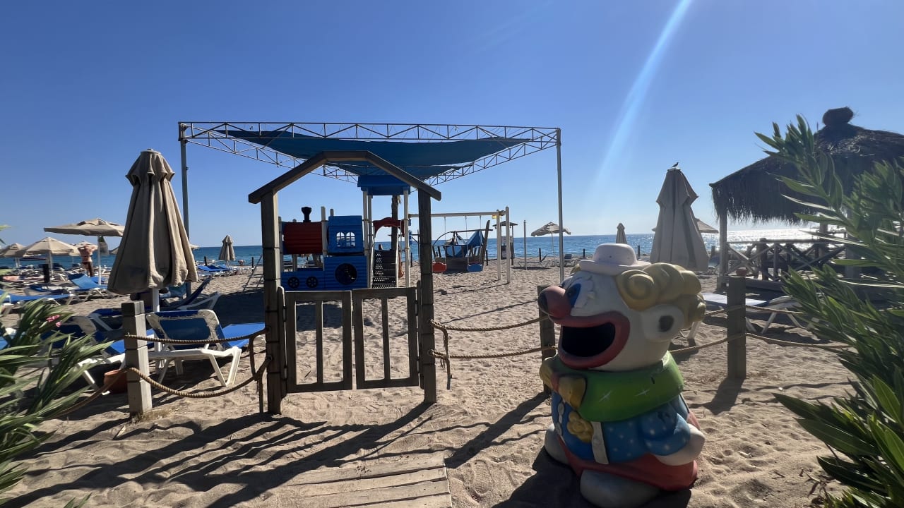 Strand Sunrise Resort Hotel