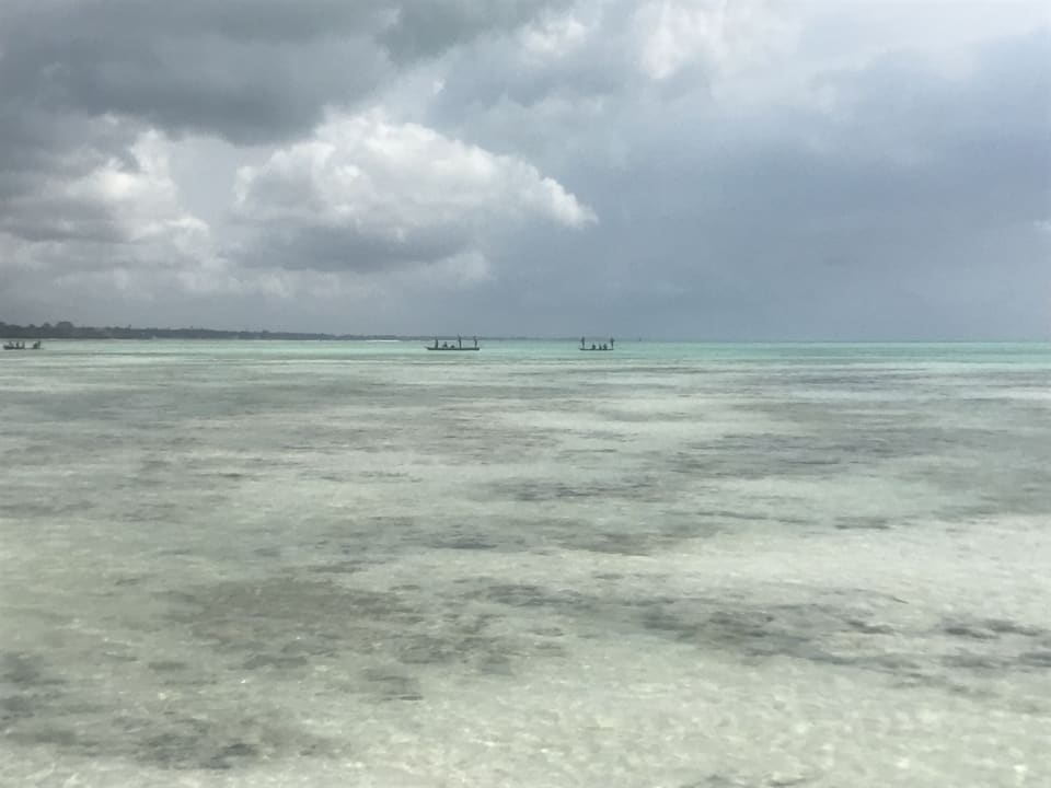 Strand Reef & Beach Resort