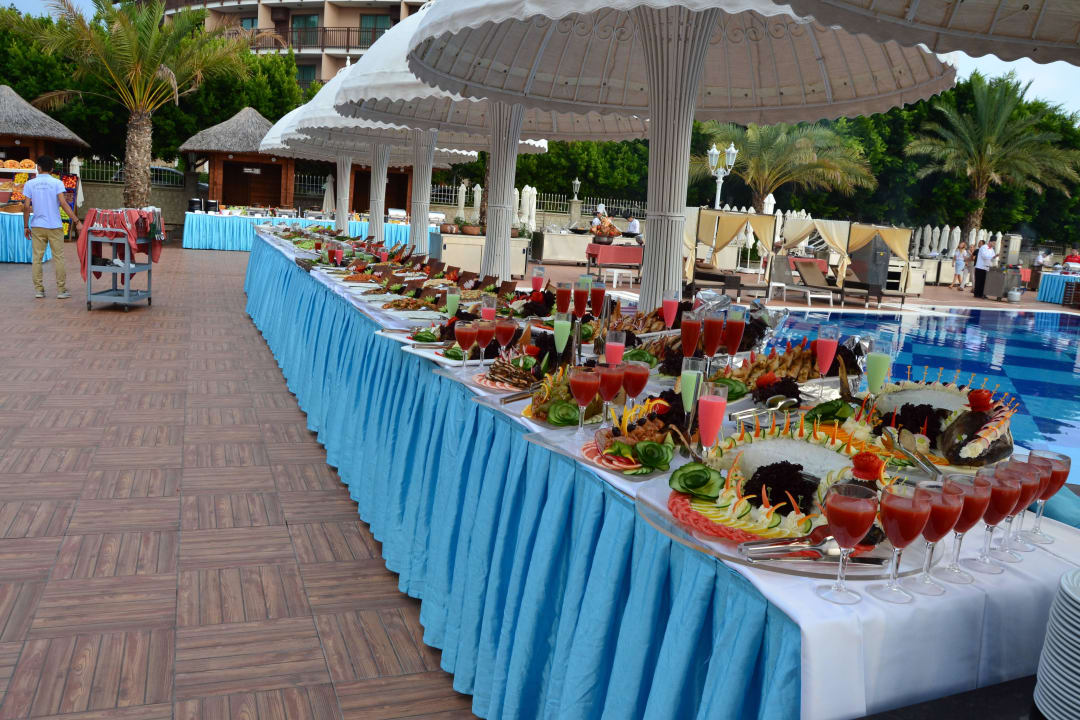 Galadinner Quattro Beach Spa & Resort