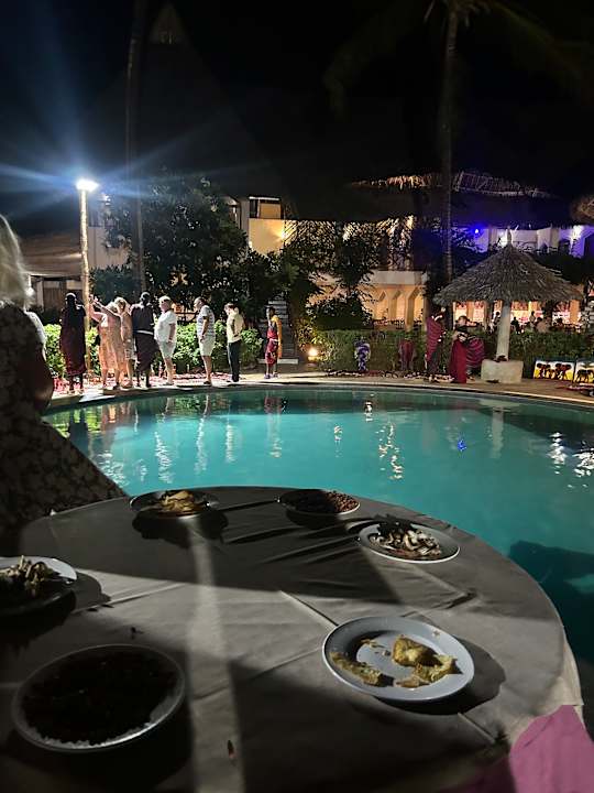 Pool AHG Waridi Beach Resort & Spa