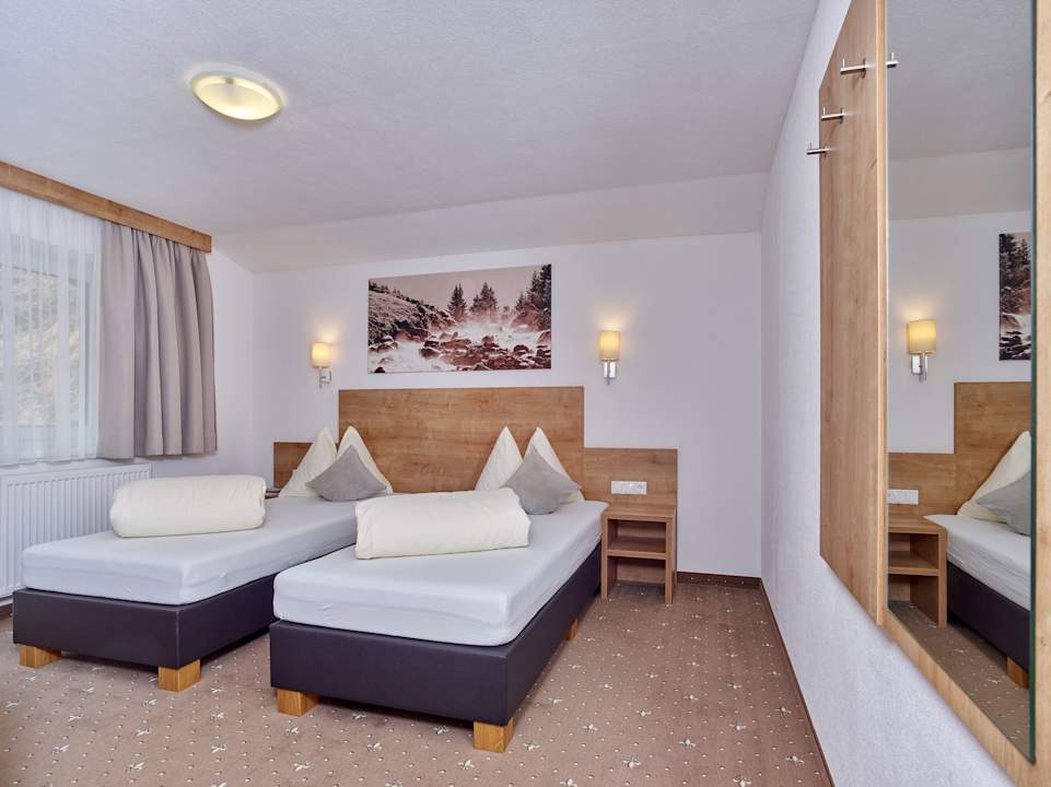 Zimmer Appartement Gästehaus Bergkristall