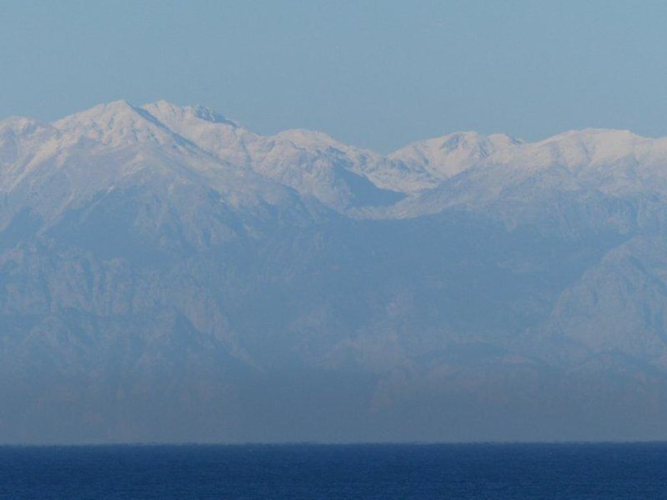 Ausblick ins Taurusgebirge - Meerseite Sunis Kumköy Beach Resort Hotel & Spa