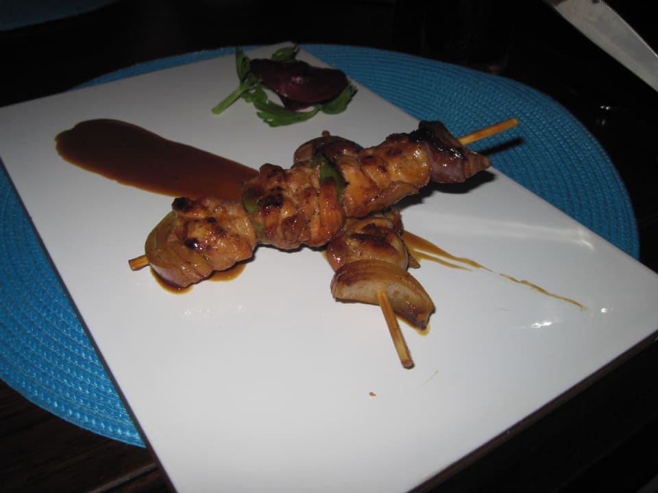 Hähnchenspieße beim Chinesen Makadi Spa - Adults only