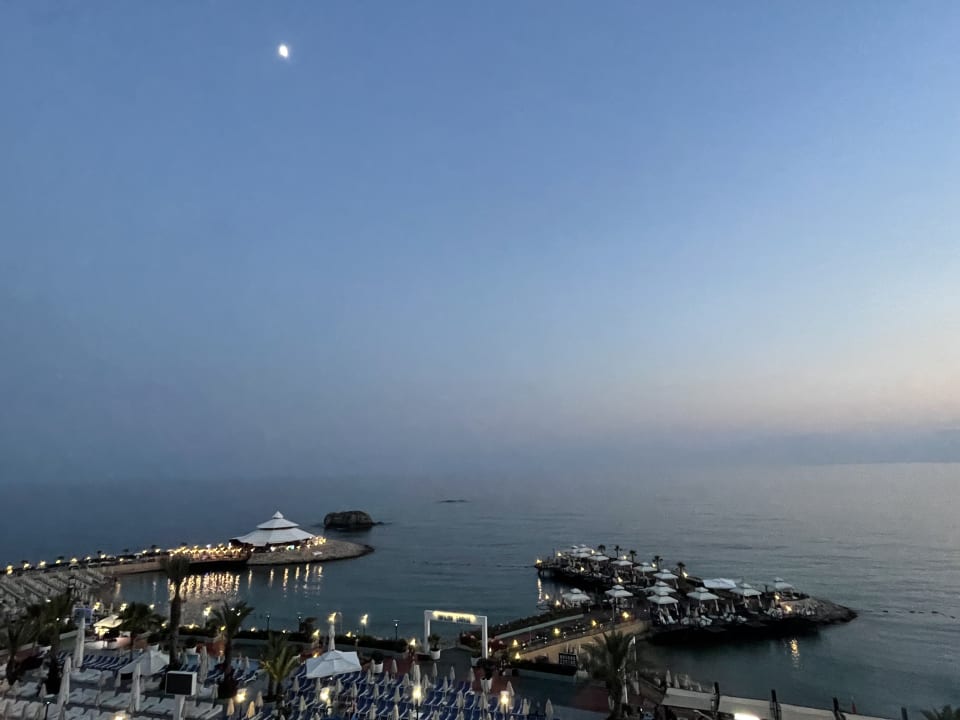 Ausblick Granada Luxury Okurcalar