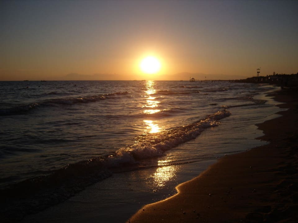 Sonnenuntergang VONRESORT Golden Coast