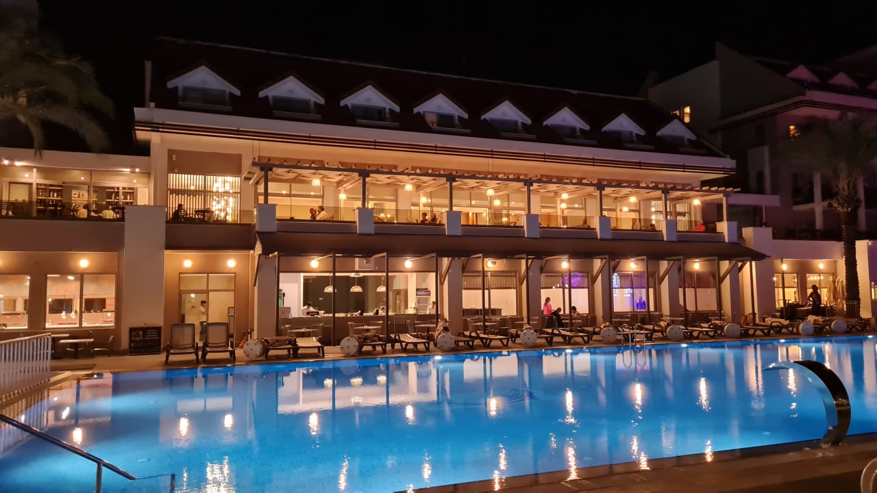 Außenansicht Side Story Resort & Spa